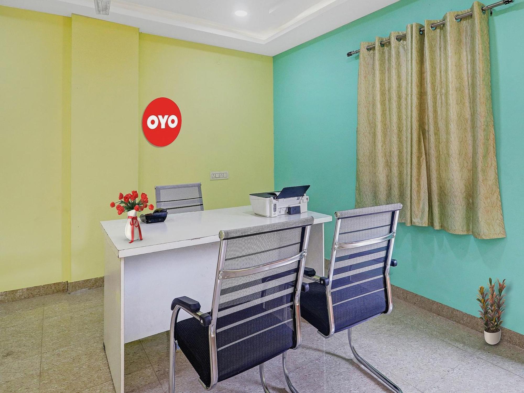 Hotel O S V Residency Kajaguda Near Gachibowli Hyderabad Eksteriør billede
